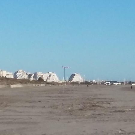 Studio De 25M2 Tout Equipe A 250M Du Bord De Mer La Grande Motte Exterior photo